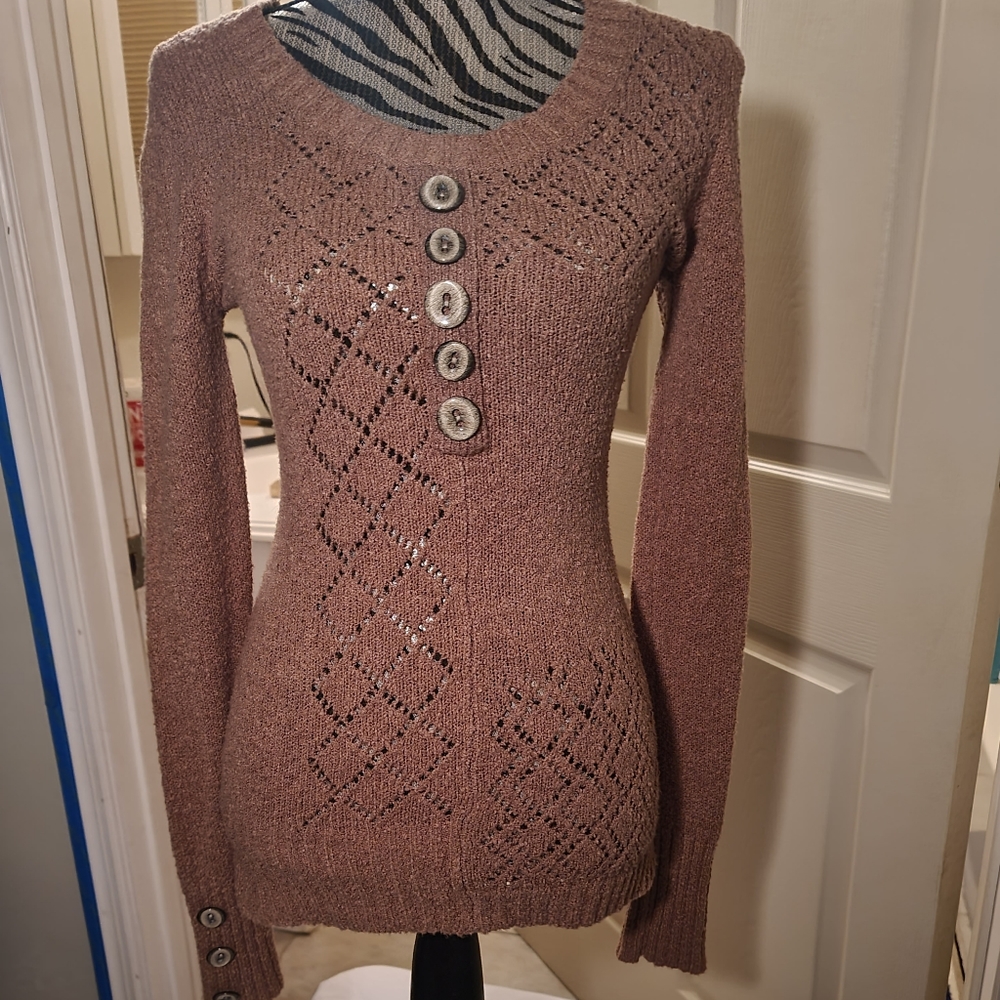 BKE Small long sleeve sweater